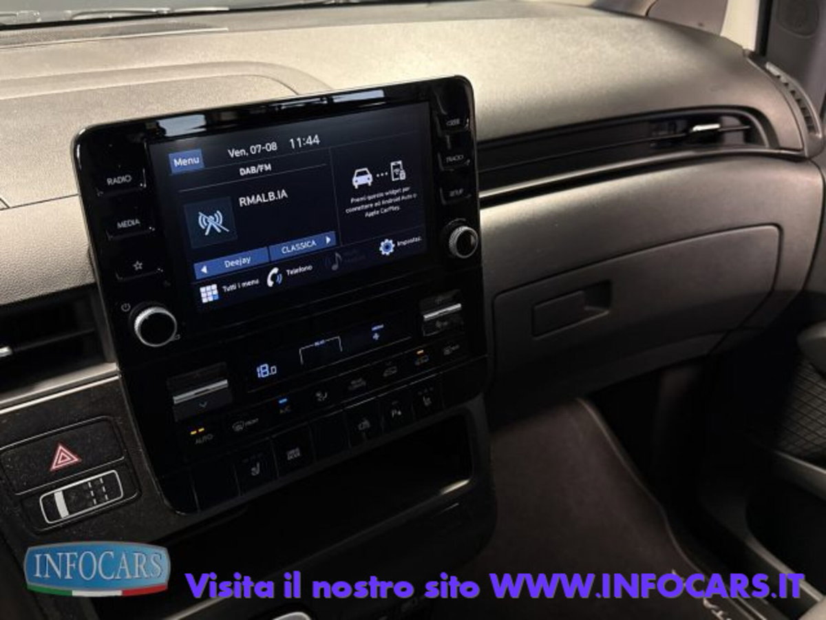 Hyundai Staria 2.2 awd auto (12)