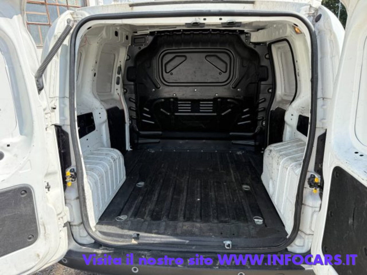 Fiat Fiorino QUBO 1.3 MJT 95CV SX (N1) (12)