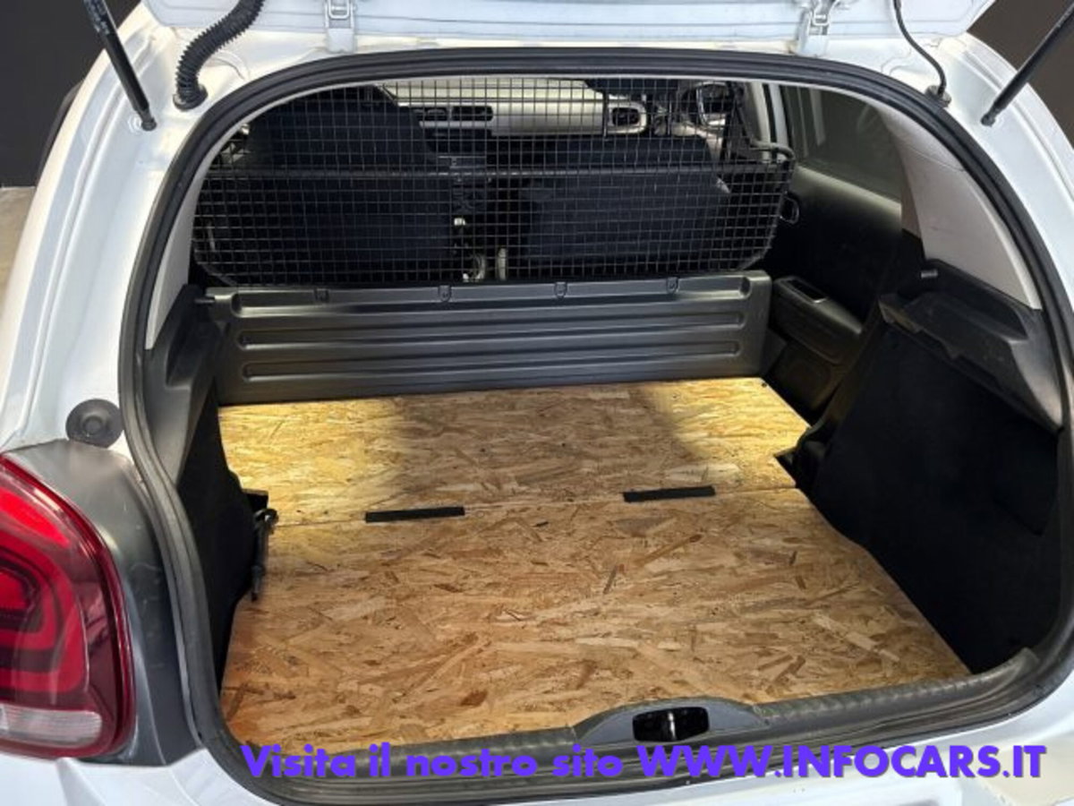 Citroen C3 BlueHDi 75 S&S Van Feel (16)