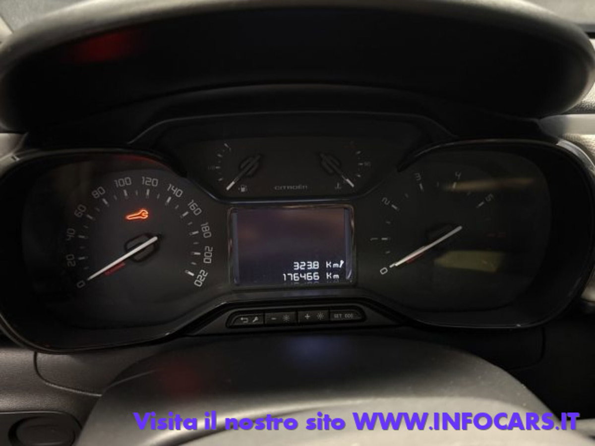 Citroen C3 BlueHDi 75 S&S Van Feel (9)