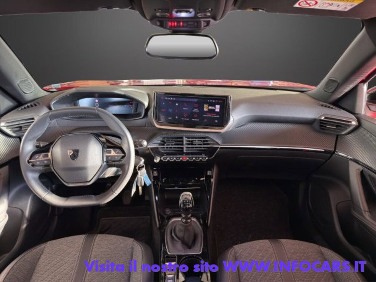 Peugeot 2008 PureTech 100 S&S Allure (11)