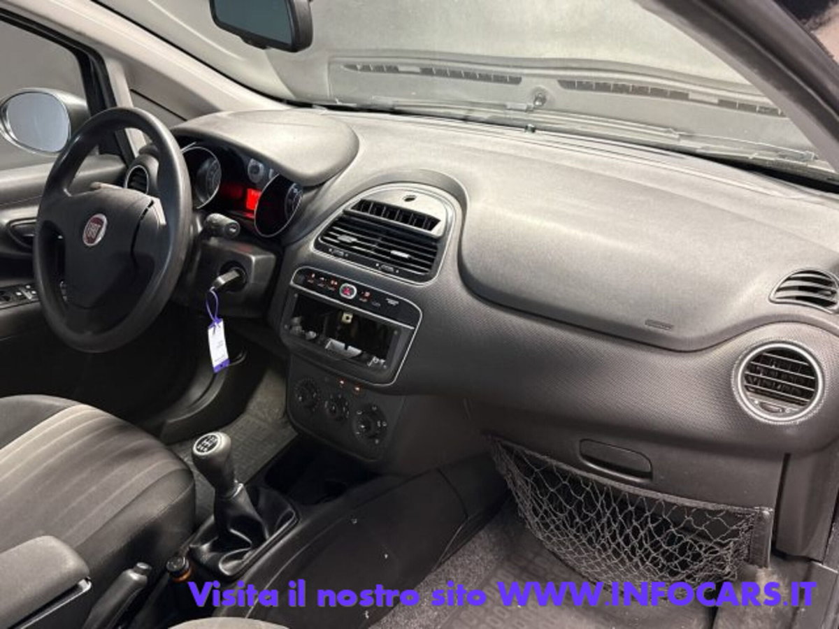 Fiat Punto 1.3 MJT II S&S 95 CV 5 porte Street (12)