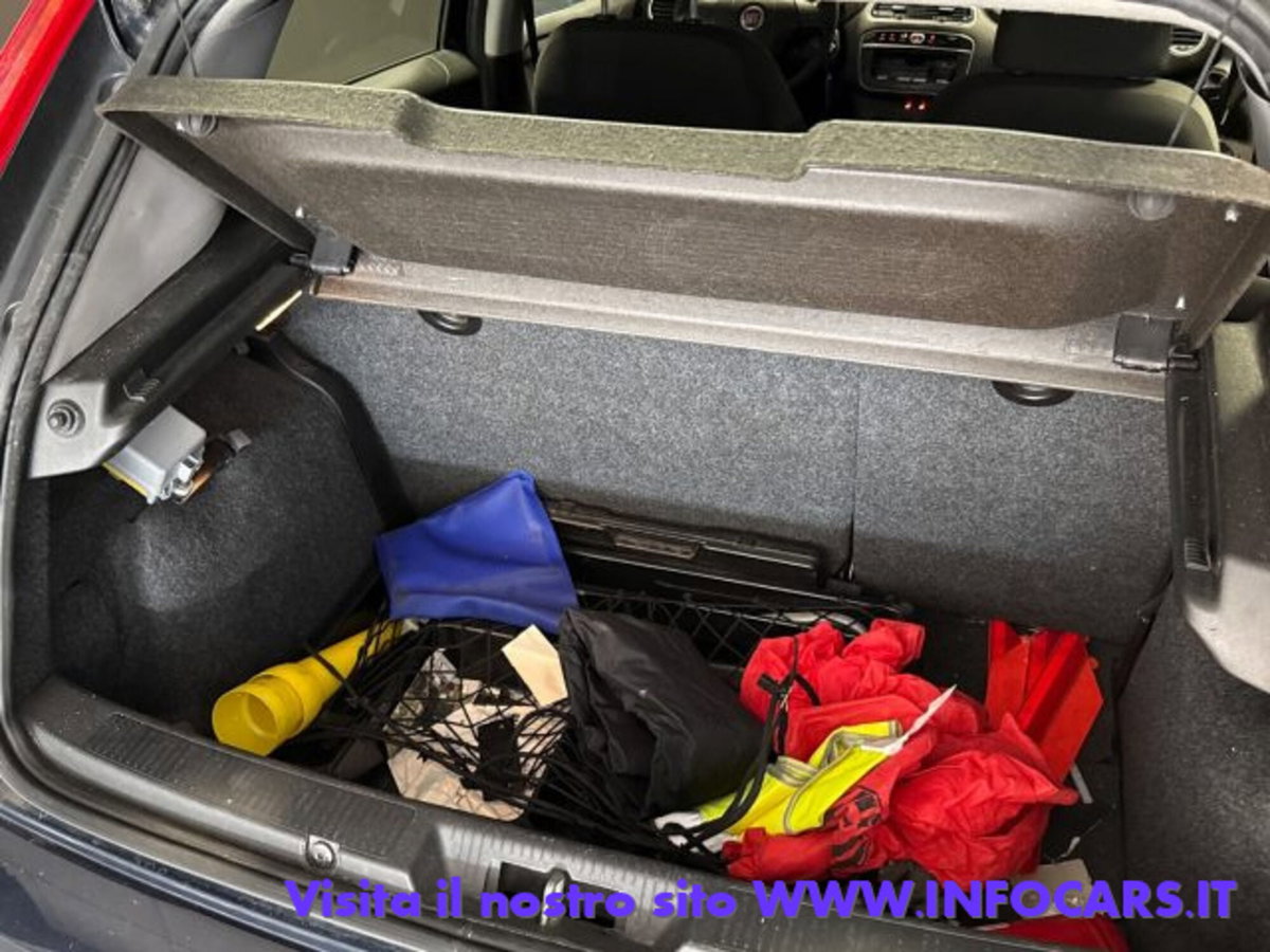 Fiat Punto 1.3 MJT II S&S 95 CV 5 porte Street (19)
