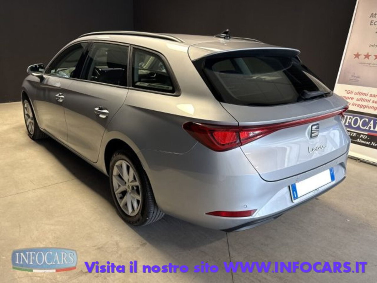 SEAT Leon ST Sportstourer 2.0 tdi Style 150cv dsg (2)