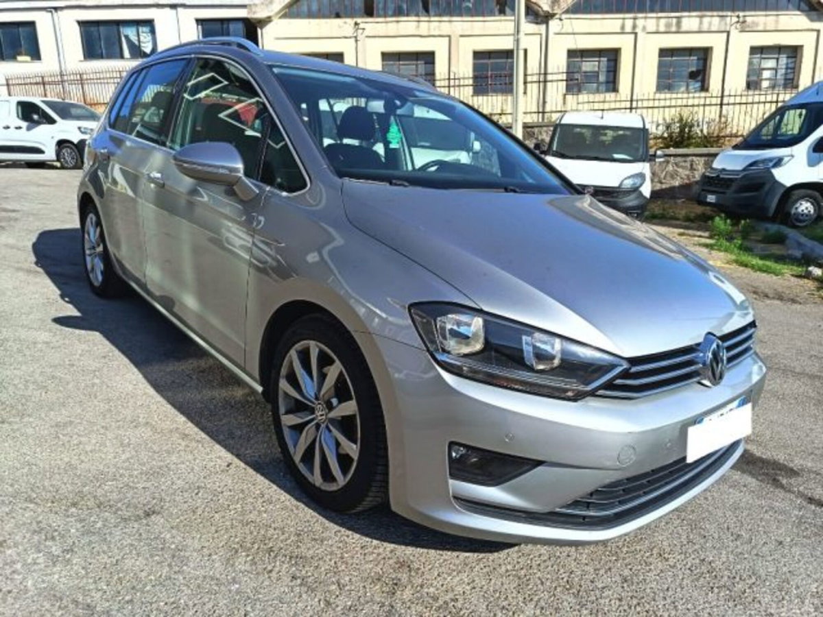 Volkswagen Golf Sportsvan 1.6 TDI 110 CV DSG Executive BMT (2)