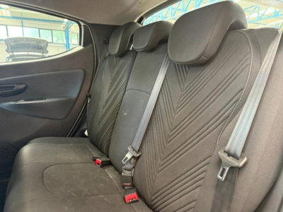 Lancia Ypsilon 1.0 FireFly 5 porte S&S Hybrid Ecochic Gold (12)