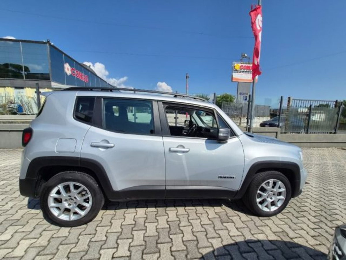 Jeep Renegade 1.3 T4 DDCT Limited (7)