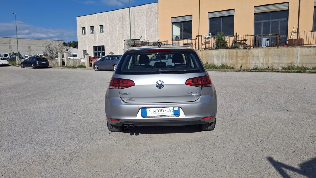 Volkswagen Golf 2.0 TDI 5p. Highline BlueMotion Technology (6)