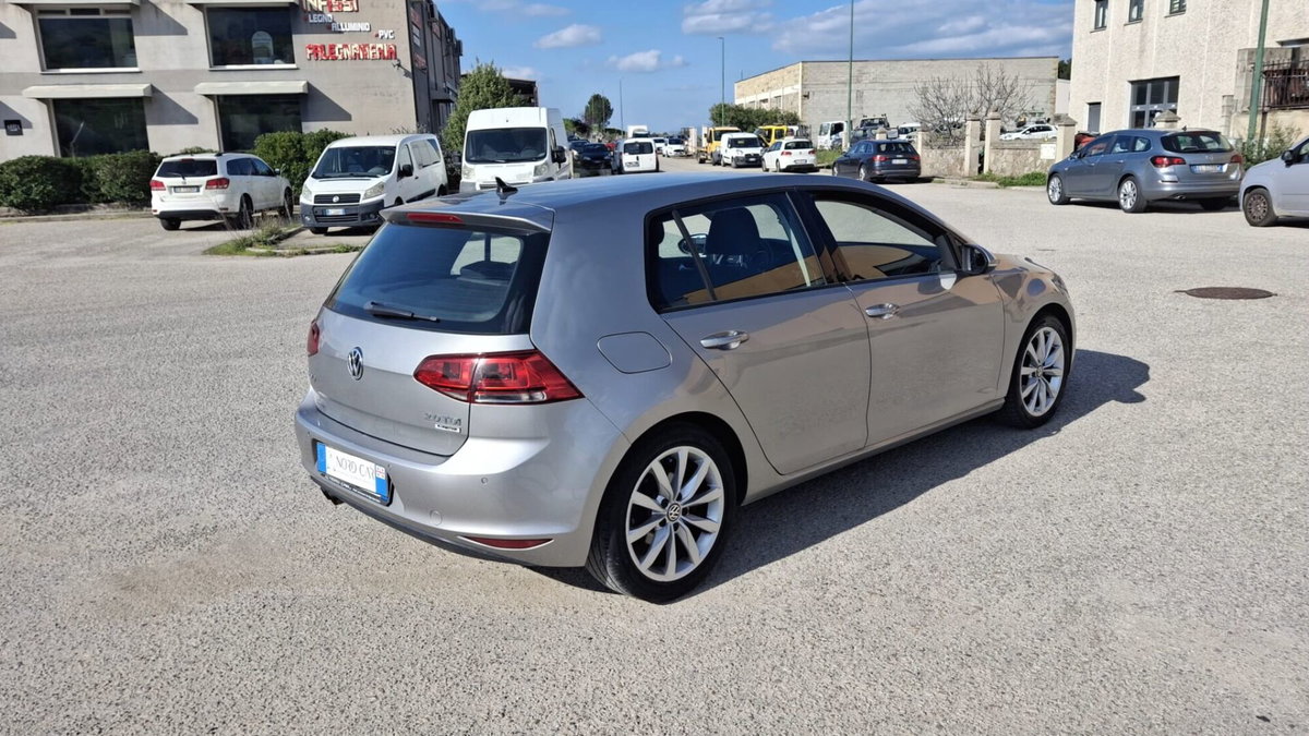 Volkswagen Golf 2.0 TDI 5p. Highline BlueMotion Technology (7)