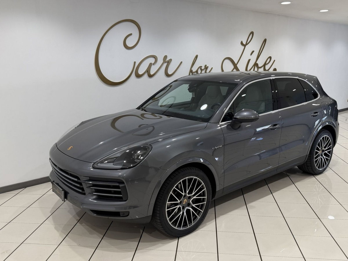Porsche Cayenne 3.0 V6 E-Hybrid (2)