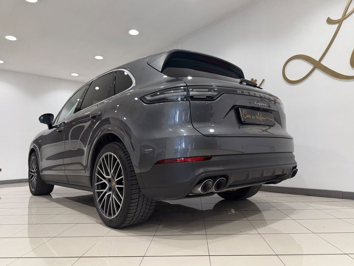 Porsche Cayenne 3.0 V6 E-Hybrid (6)