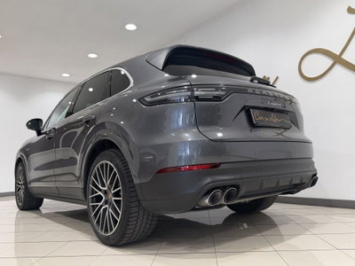 Porsche Cayenne 3.0 V6 E-Hybrid (7)