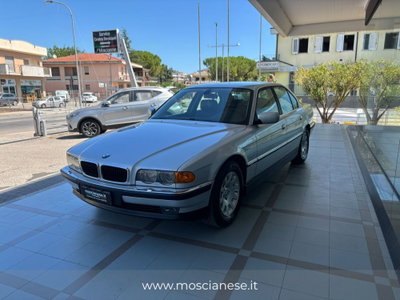 BMW Serie 7 740d Eccelsa usata