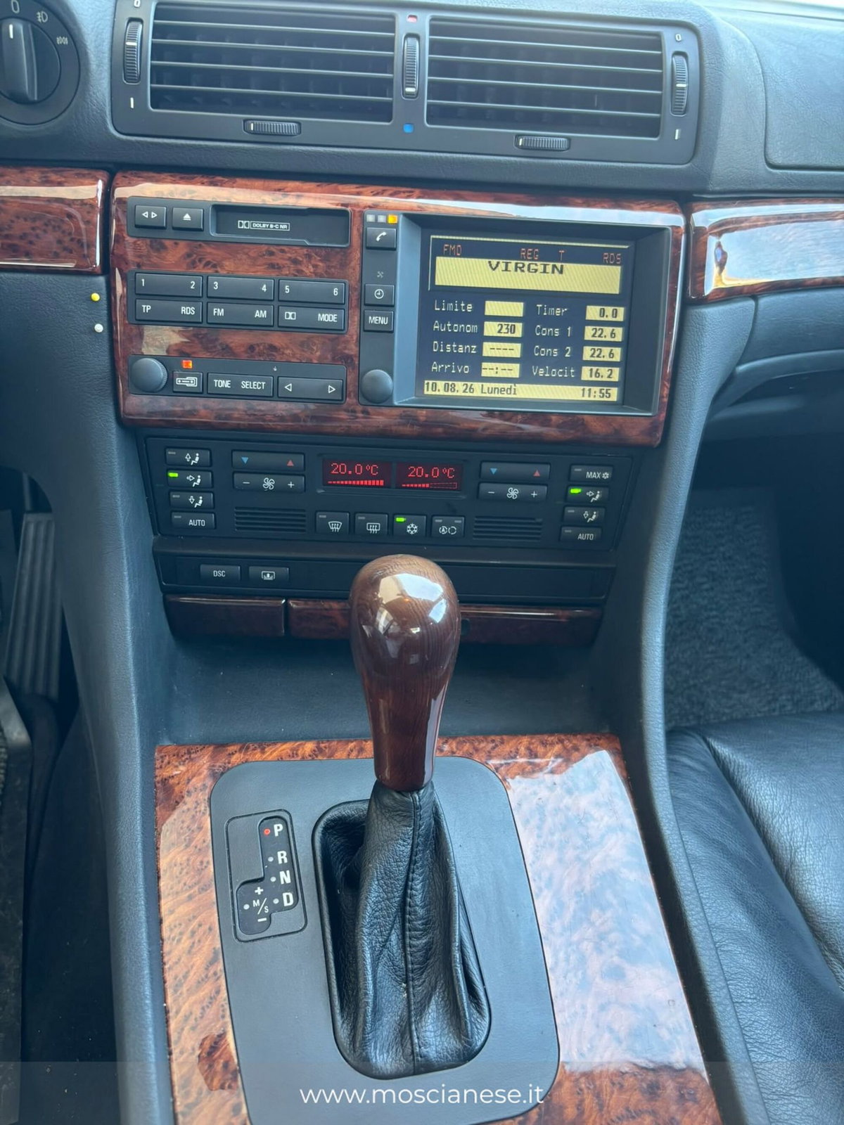 BMW Serie 7 740d Eccelsa (10)
