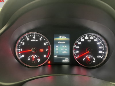 Kia Stonic 1.2 DPI Urban (14)