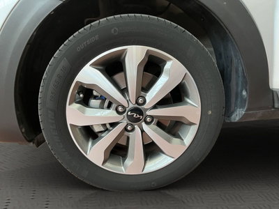 Kia Stonic 1.2 DPI Urban (4)