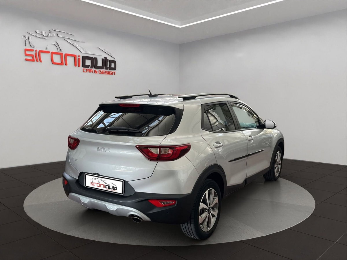 Kia Stonic 1.2 DPI Urban (8)