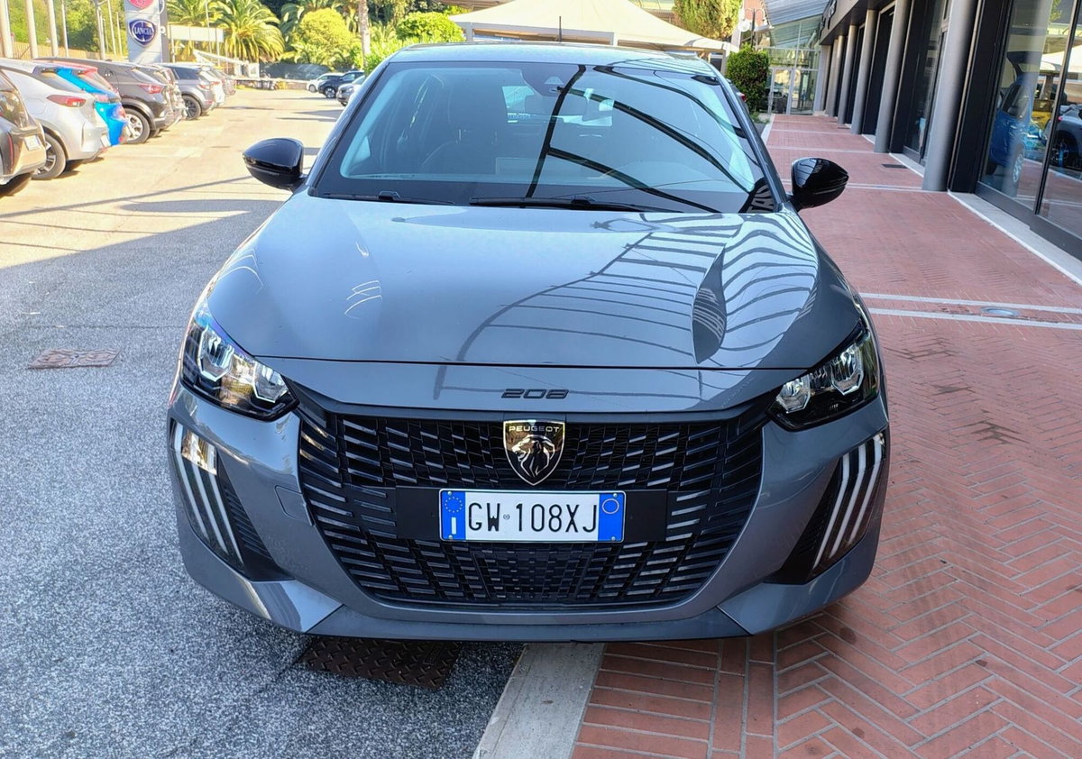 Peugeot 208 PureTech 75 Stop&Start 5 porte Allure (3)