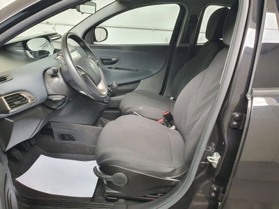 Lancia Ypsilon 1.0 FireFly 5 porte S&S Hybrid Gold Plus (10)