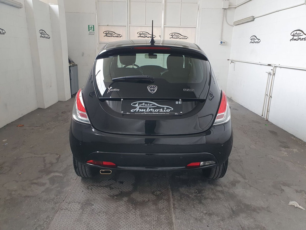 Lancia Ypsilon 1.0 FireFly 5 porte S&S Hybrid Gold Plus (5)