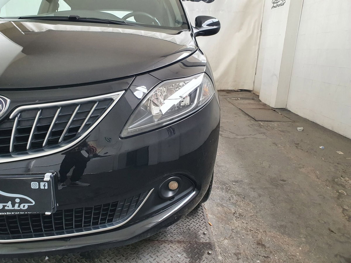 Lancia Ypsilon 1.0 FireFly 5 porte S&S Hybrid Gold Plus (7)