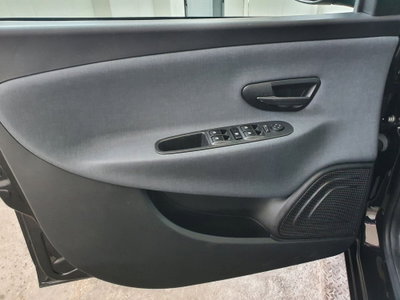 Lancia Ypsilon 1.0 FireFly 5 porte S&S Hybrid Gold Plus (9)