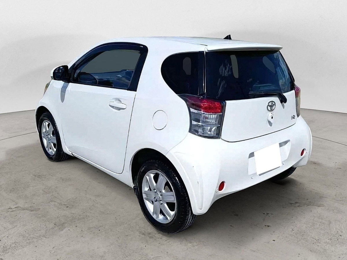 Toyota iQ 1.0 CVT Sol (5)