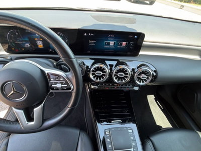 Mercedes-Benz Classe A 180 d Automatic Business (14)