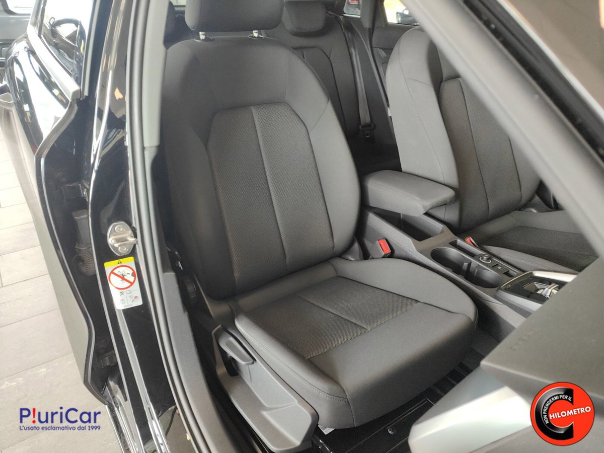 Audi A3 Sportback 35 TFSI S tronic Business (5)