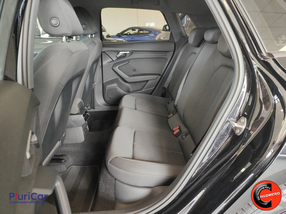 Audi A3 Sportback 35 TFSI S tronic Business (7)