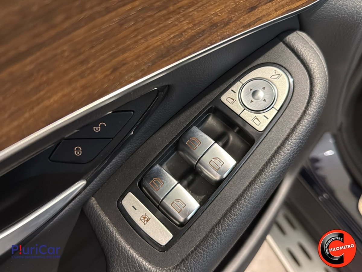 Mercedes-Benz GLC SUV 300 de 4Matic EQ-Power Sport (19)