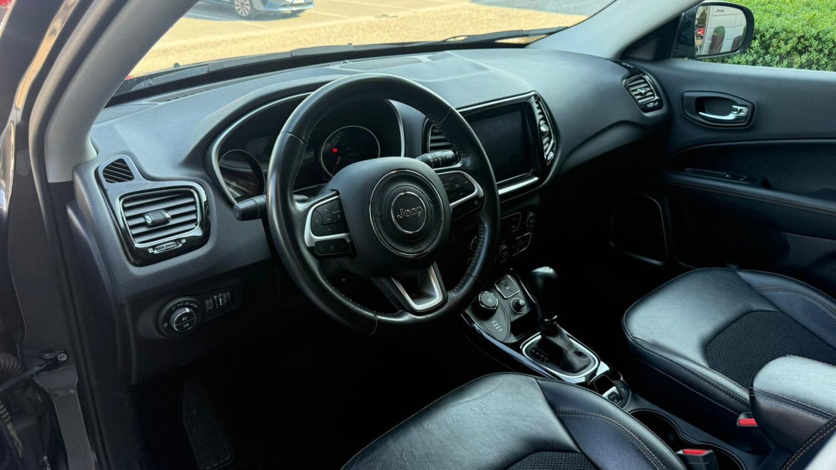 Jeep Compass 2.0 Turbodiesel Limited (10)