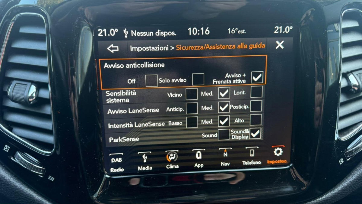 Jeep Compass 2.0 Turbodiesel Limited (14)