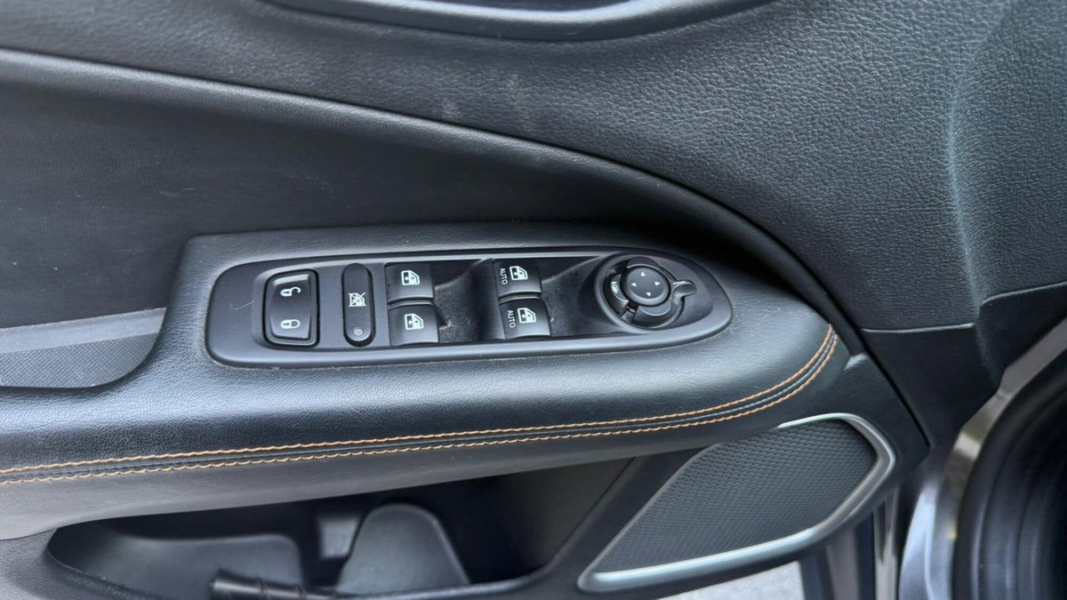 Jeep Compass 2.0 Turbodiesel Limited (18)