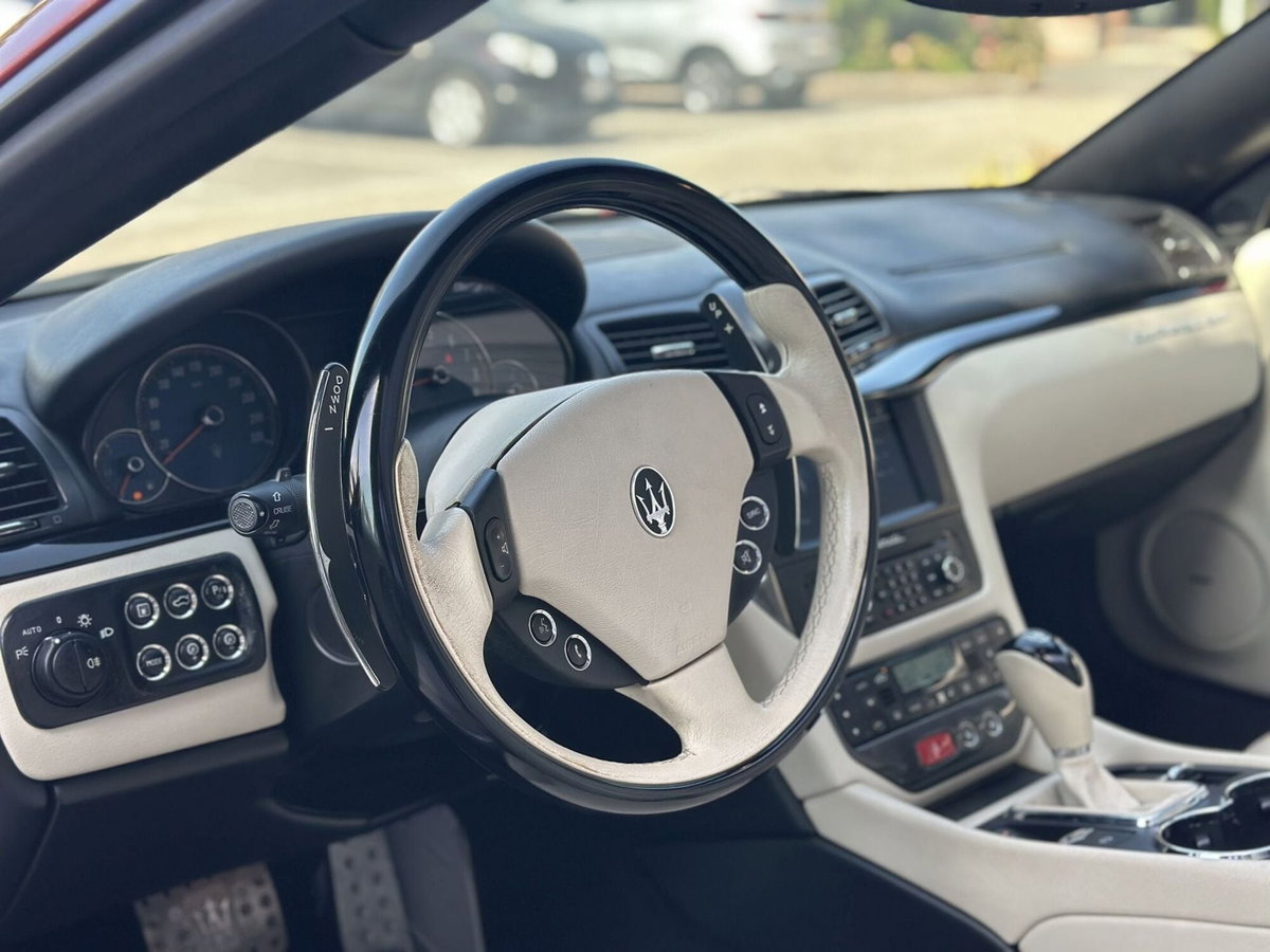 Maserati Grancabrio 4.7 V8 Sport (10)