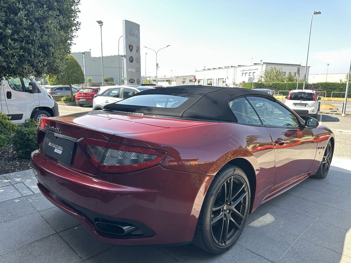Maserati Grancabrio 4.7 V8 Sport (19)