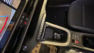 Jeep Avenger 1.2 turbo e-hybrid mhev Summit fwd 110cv edct6 (11)