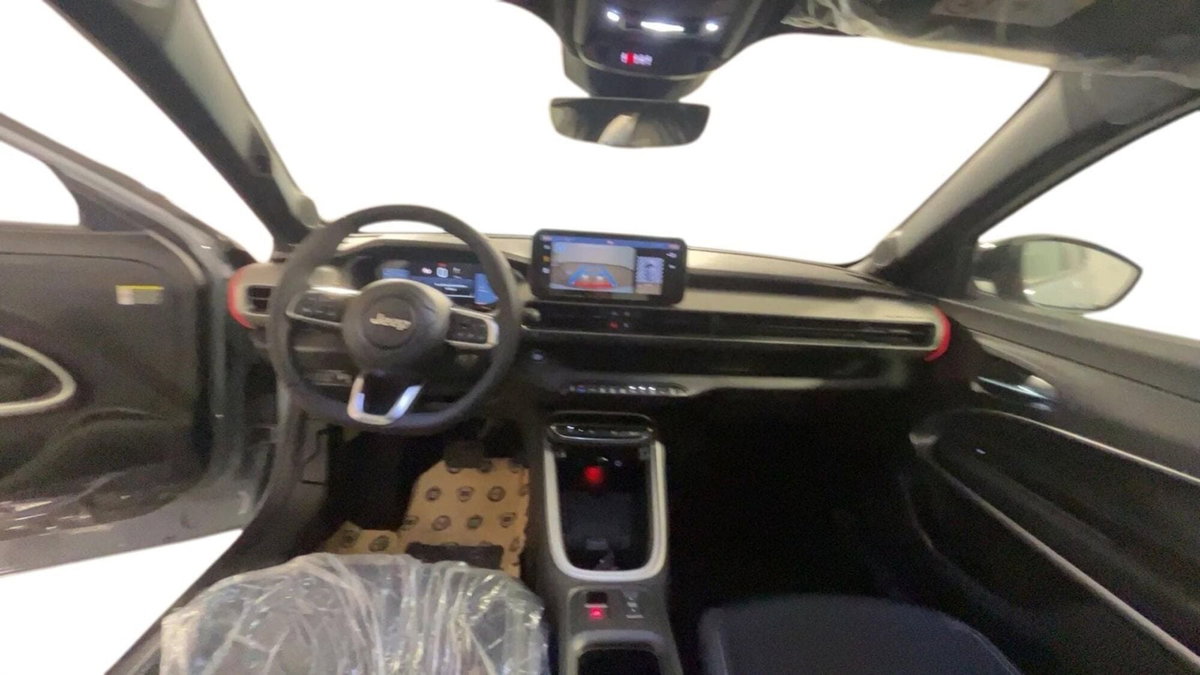 Jeep Avenger 1.2 turbo e-hybrid mhev Summit fwd 110cv edct6 (7)