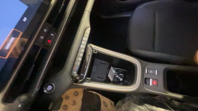 Jeep Avenger 1.2 turbo e-hybrid mhev Summit fwd 110cv edct6 (12)