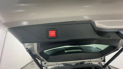 Jeep Avenger 1.2 turbo e-hybrid mhev Summit fwd 110cv edct6 (8)