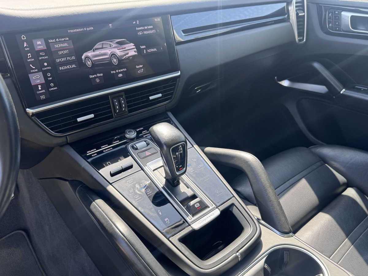 Porsche Cayenne 4.0 V8 Turbo (16)