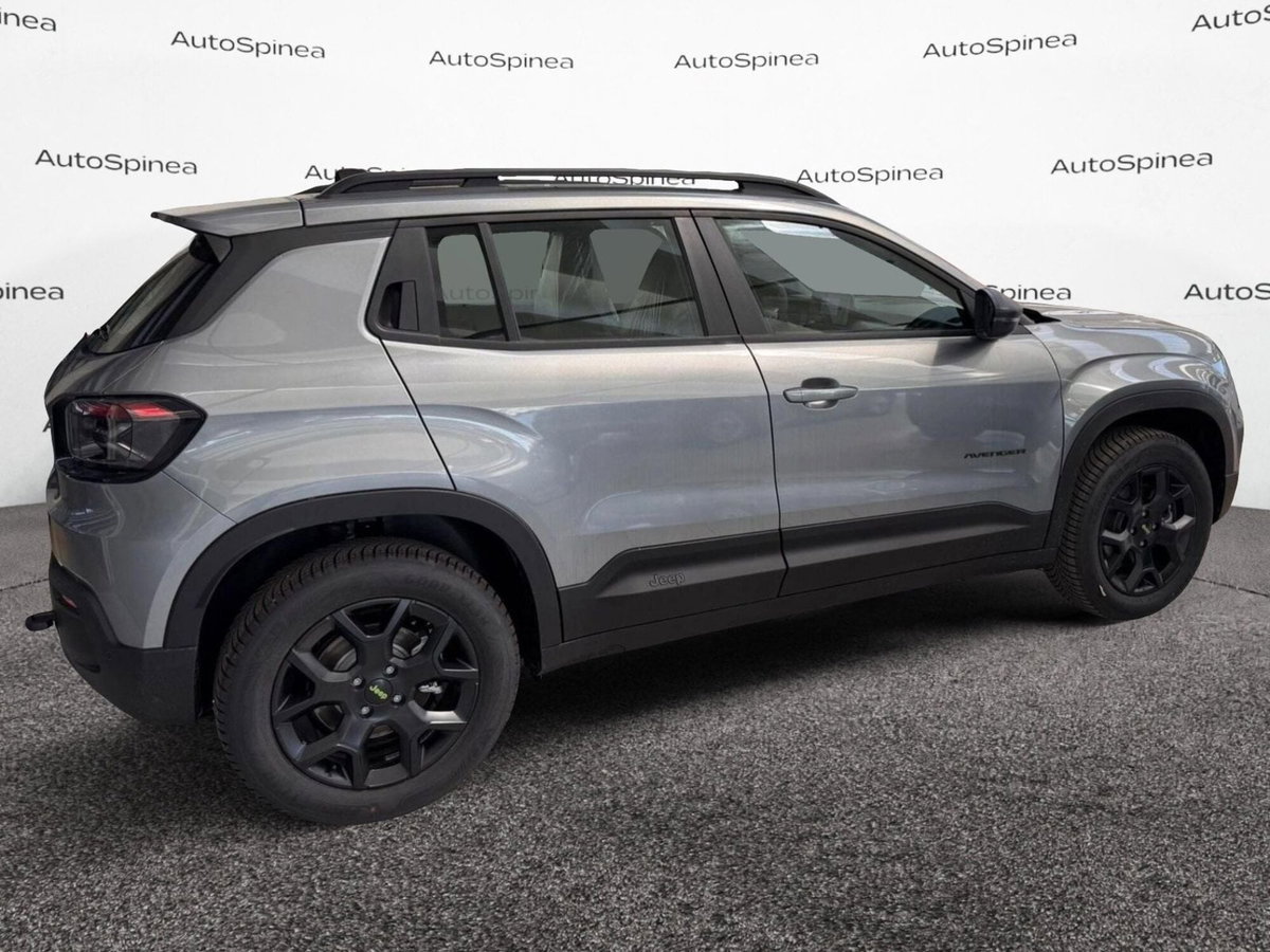 Jeep Avenger 1.2 turbo e-hybrid mhev Upland 4xe 145cv edct6 (3)