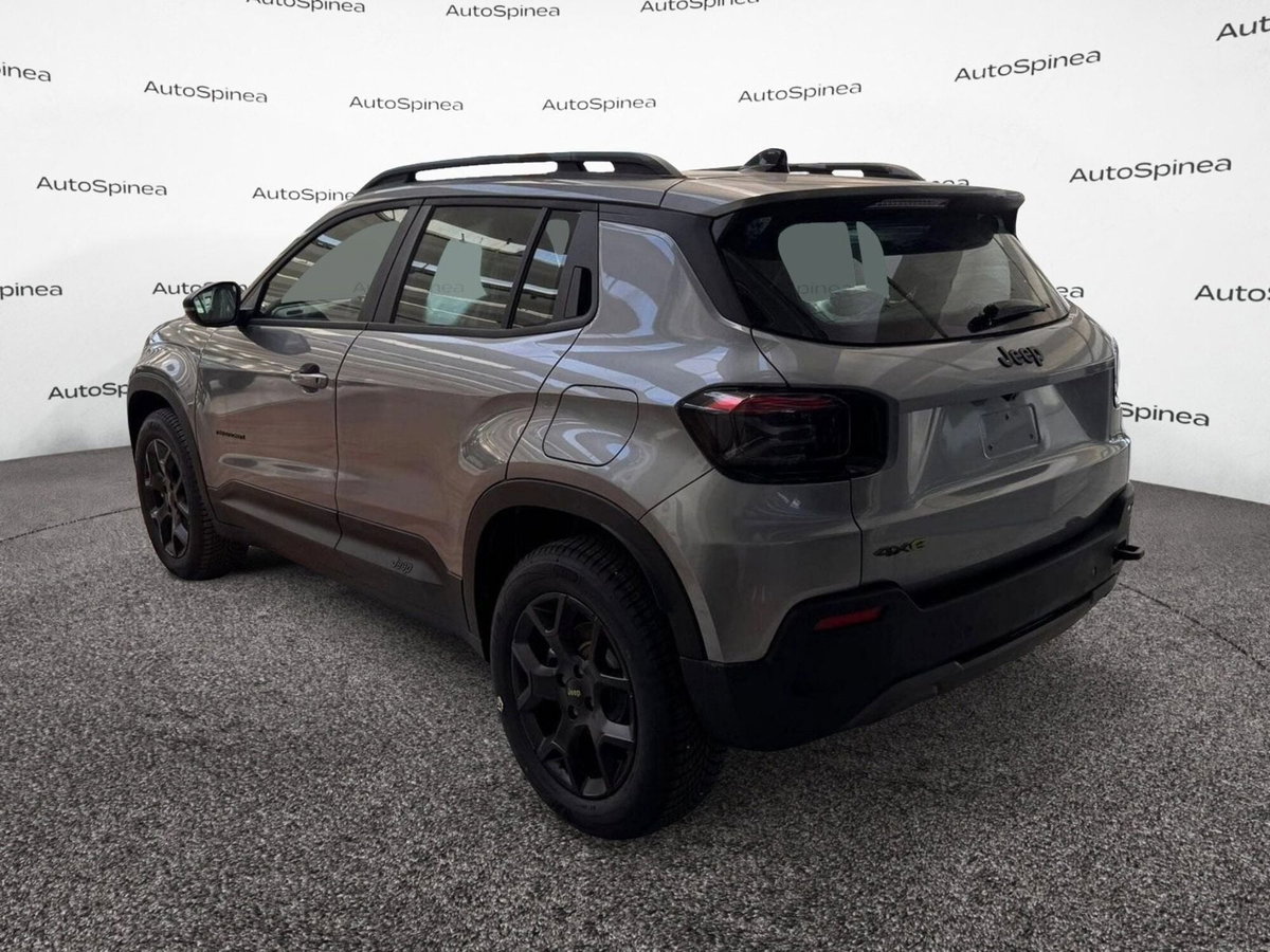 Jeep Avenger 1.2 turbo e-hybrid mhev Upland 4xe 145cv edct6 (5)