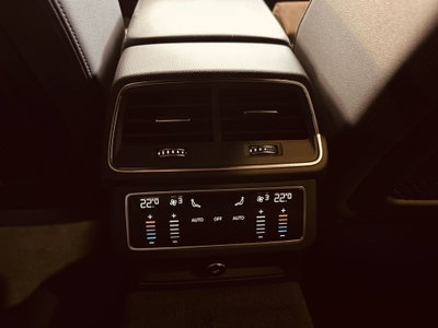 Audi A6 Allroad 50 TDI 3.0 quattro tiptronic (17)