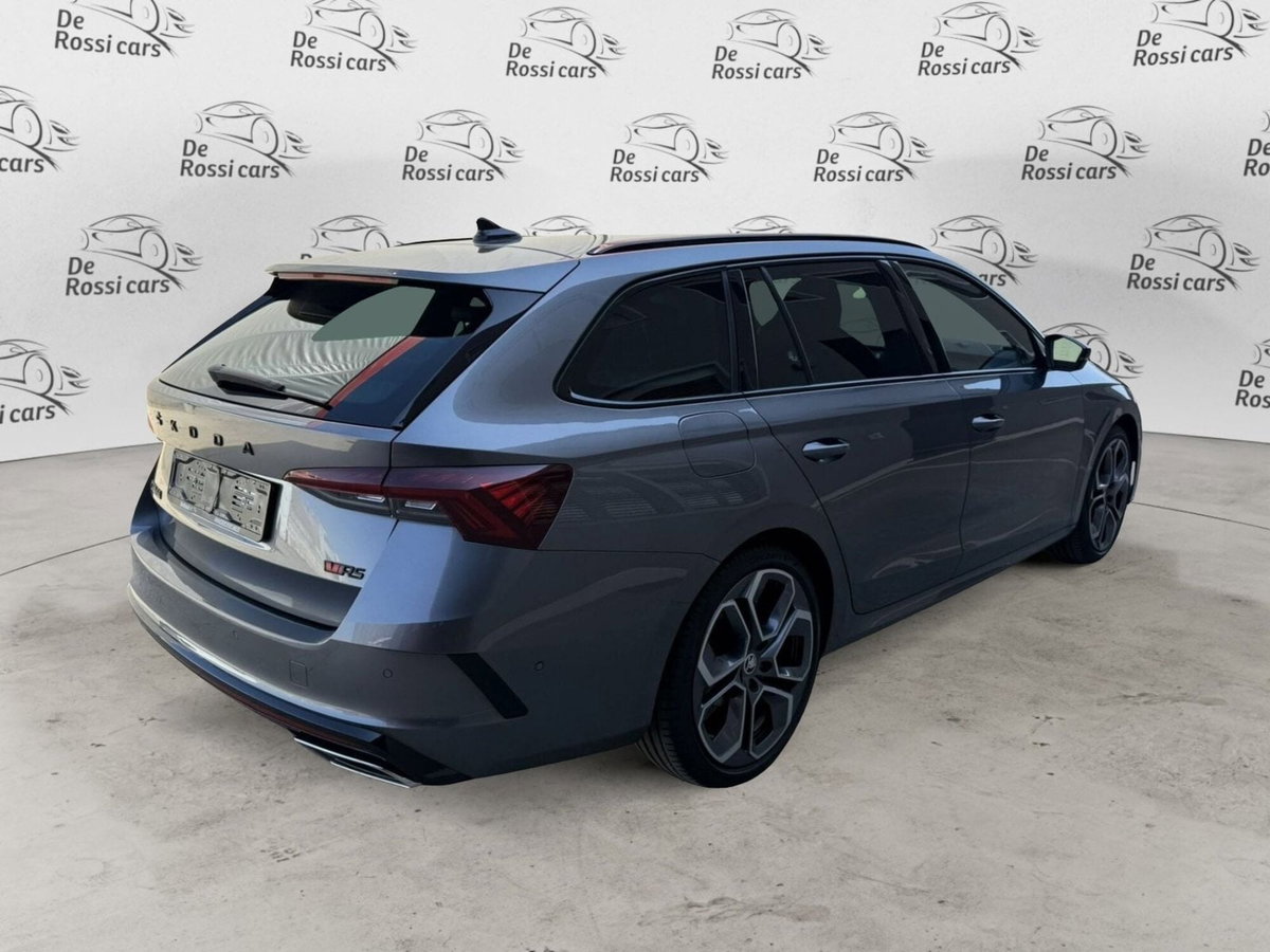 Skoda Octavia Station Wagon 2.0 TDI EVO SCR 200 CV DSG 4x4 Wagon RS (6)