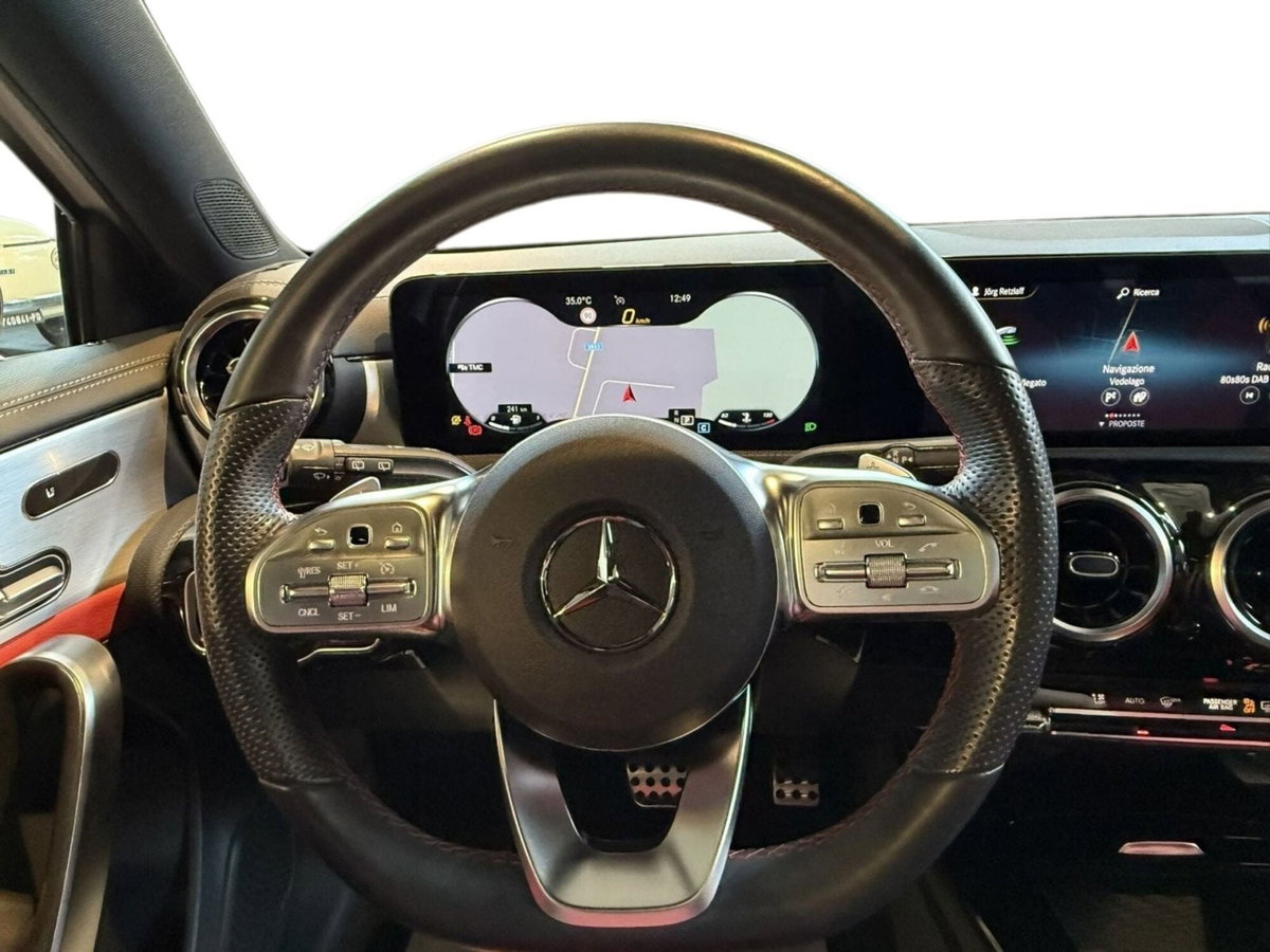 Mercedes-Benz Classe A 220 d Automatic 4Matic Premium (10)