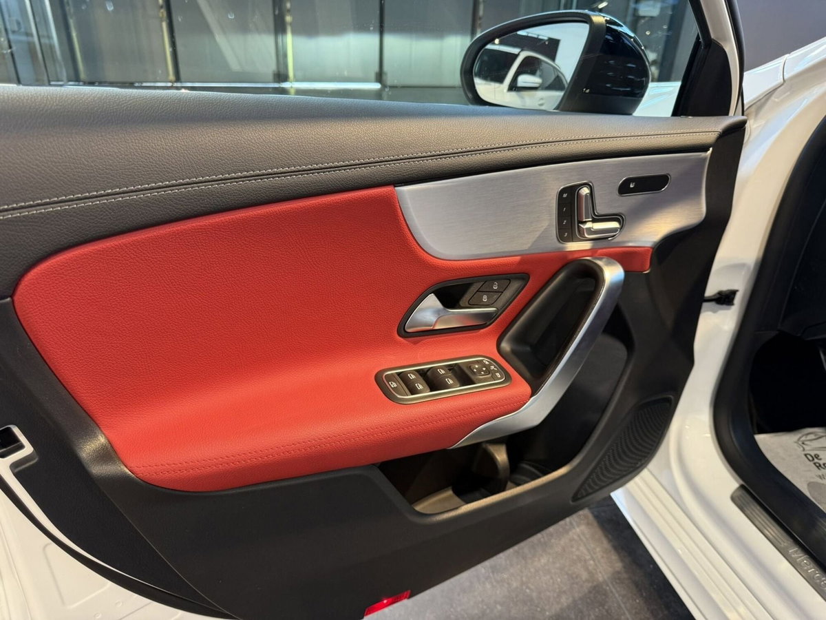 Mercedes-Benz Classe A 220 d Automatic 4Matic Premium (12)