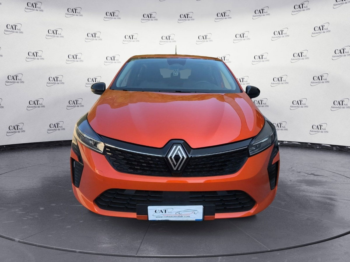 Renault Clio 1.5 dci Evolution 100cv (2)