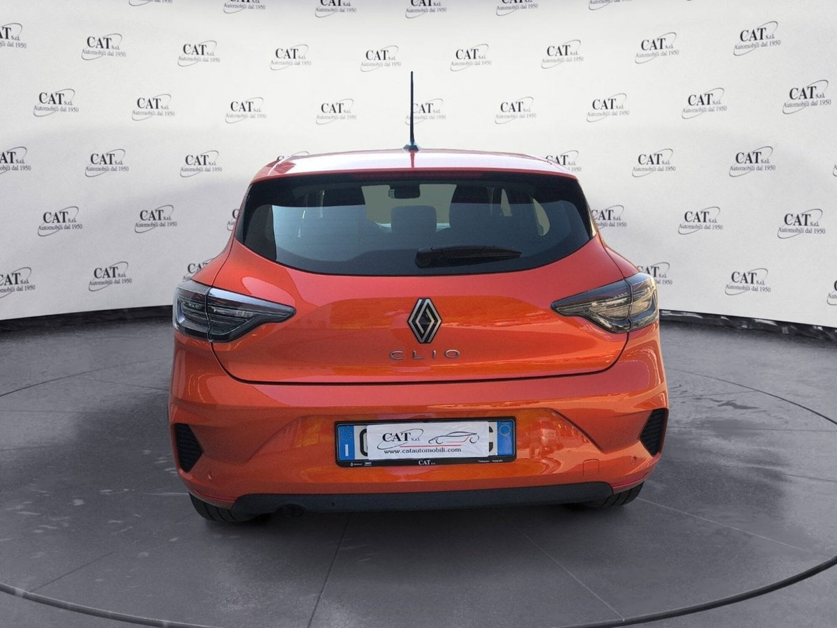 Renault Clio 1.5 dci Evolution 100cv (8)