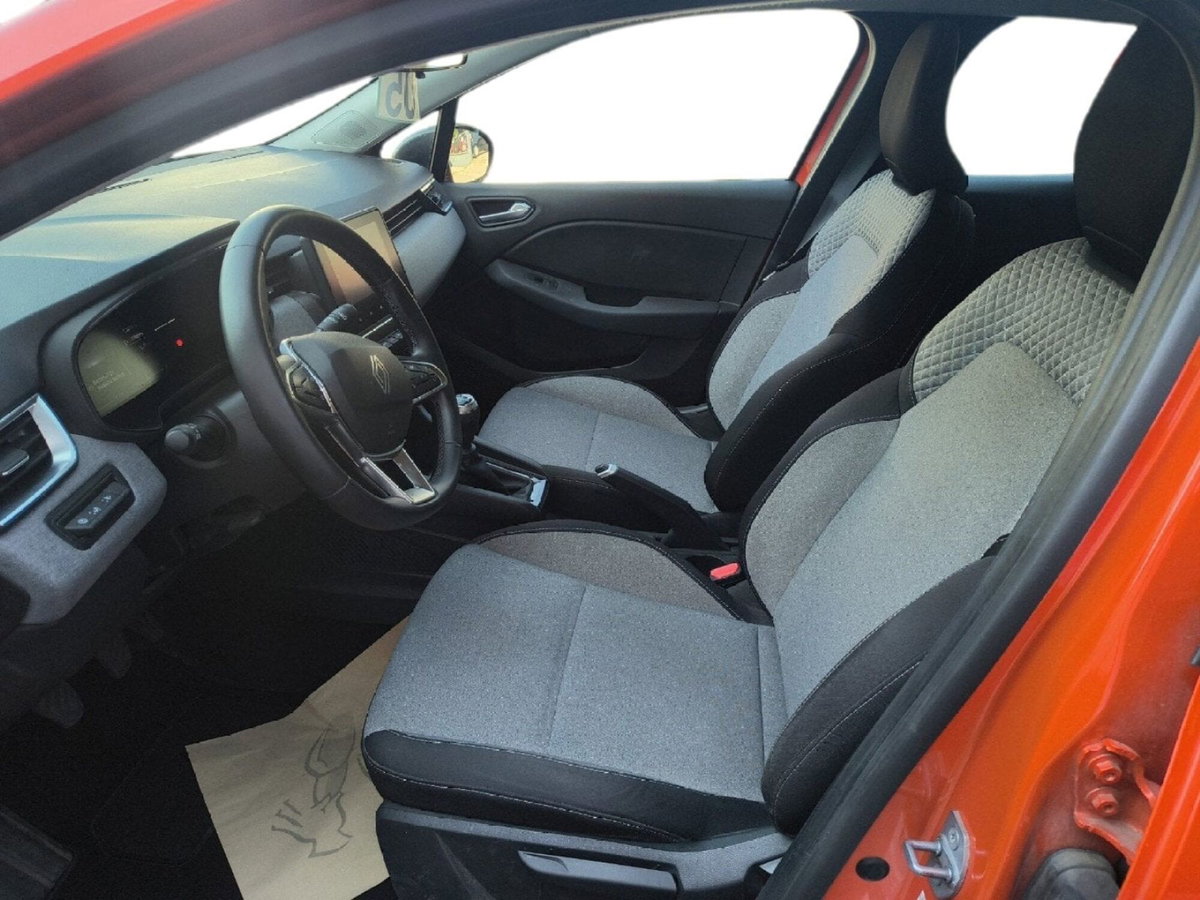 Renault Clio 1.5 dci Evolution 100cv (9)